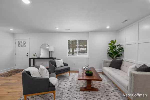 6436 Myers Lake NE Avenue Rockford, MI 49341