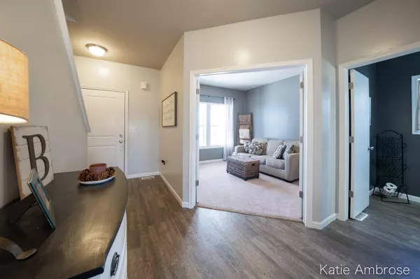 Alto, MI 49302,6742 Chancery SE Drive