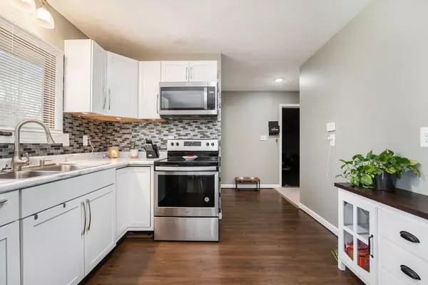 Holland, MI 49424,323 Elemeda Street