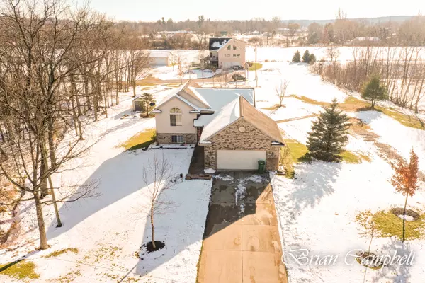 3292 Bunker Hill Drive, Marne, MI 49435