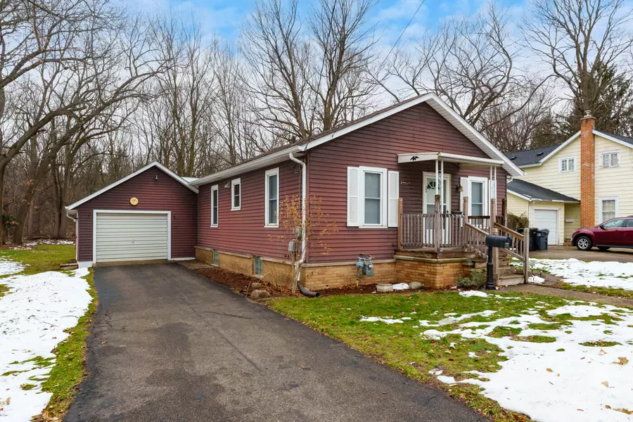 208 Brigham Street, Plainwell, MI 49080