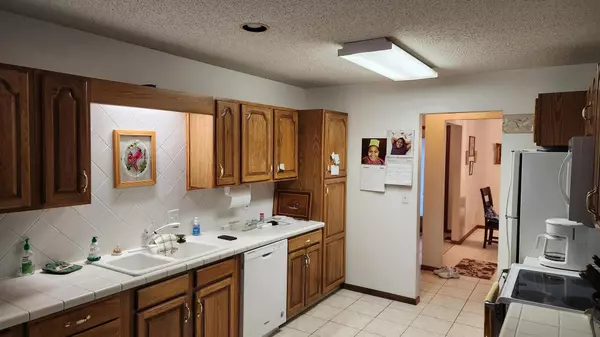 Jonesville, MI 49250,2018 Blackmer Drive
