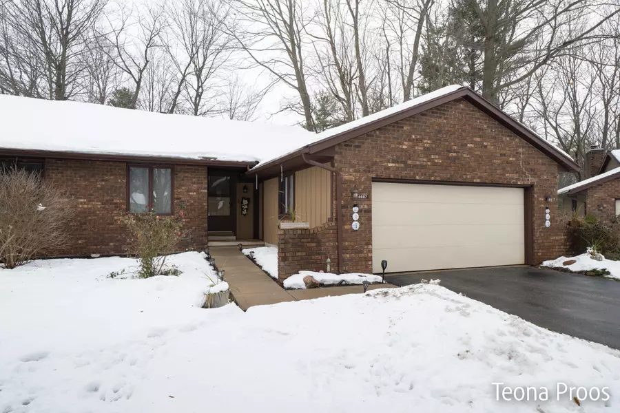 4687 Ottawa Creek Drive, Allendale, MI 49401