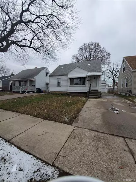 27416 LARCHMONT Street, Saint Clair Shores, MI 48081
