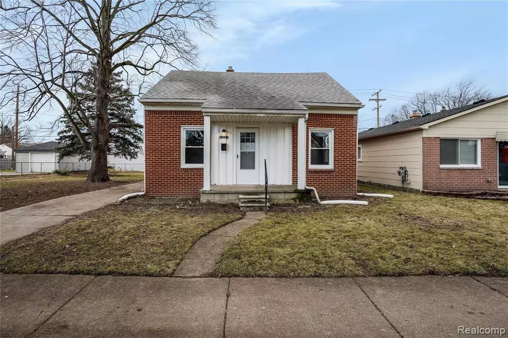 Roseville, MI 48066,28681 PINEHURST Street