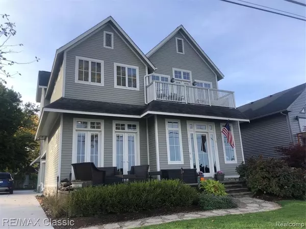 Novi, MI 48377,621 S LAKE DR