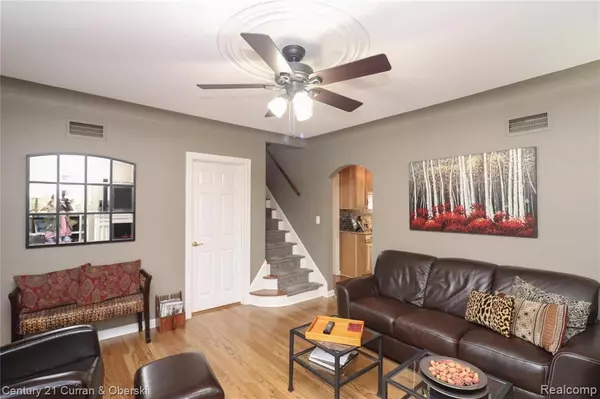 Dearborn Heights, MI 48127,6155 N SILVERY Lane