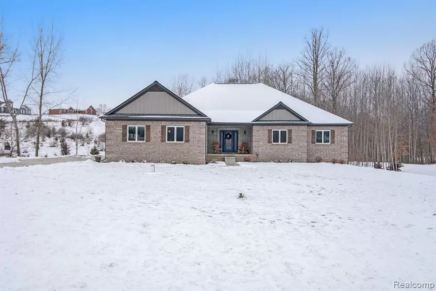 9138 PRESERVE Drive, Fenton, MI 48430