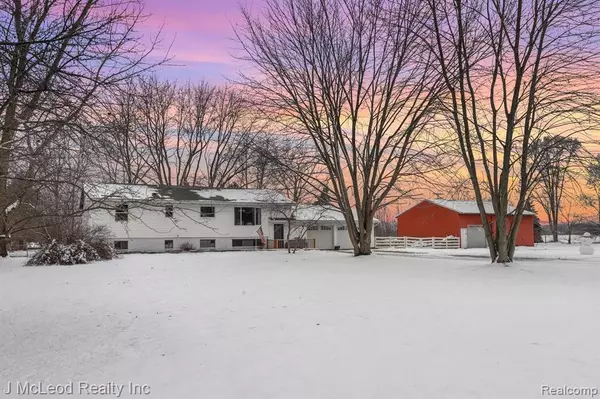 9230 BRAY Road, Millington, MI 48746