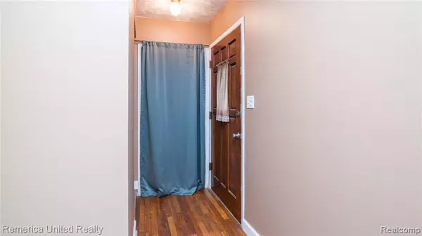 Romulus, MI 48174,16410 TAFT Street