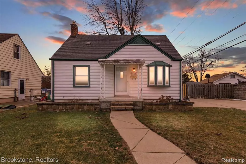 Dearborn Heights, MI 48125,25737 LEHIGH Street