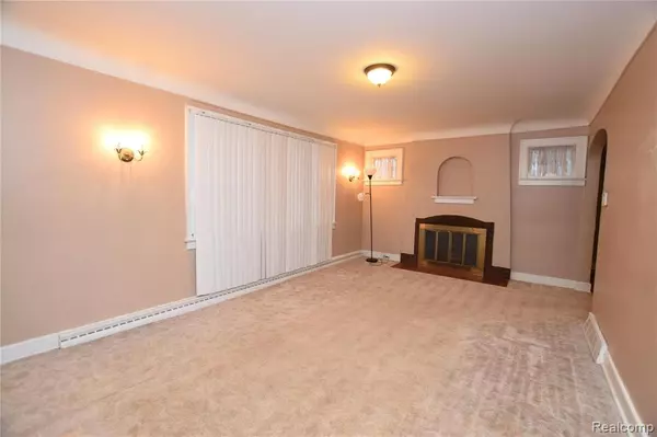 Flint, MI 48504,448 DOUGHERTY Place