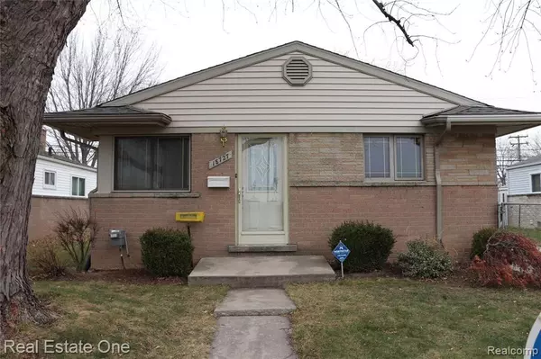 18727 MARQUETTE Street, Roseville, MI 48066