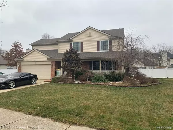 18723 ANDREW Lane, New Boston, MI 48164