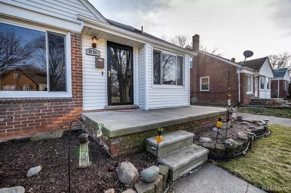 Redford, MI 48239,8154 CHATHAM