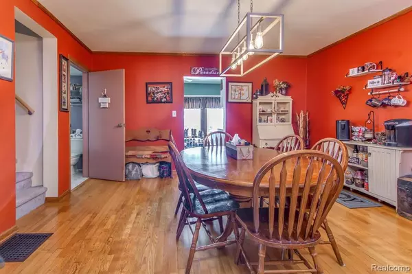 Leonard, MI 48367,1274 ROCHESTER Road