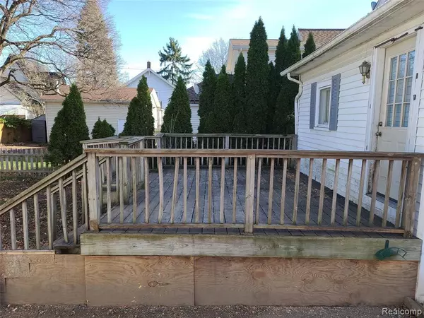Owosso, MI 48867,111 E KING Street