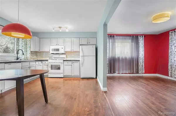 Sterling Heights, MI 48310,2074 KOPER Drive
