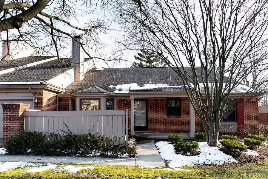 7228 SOMERBY, West Bloomfield, MI