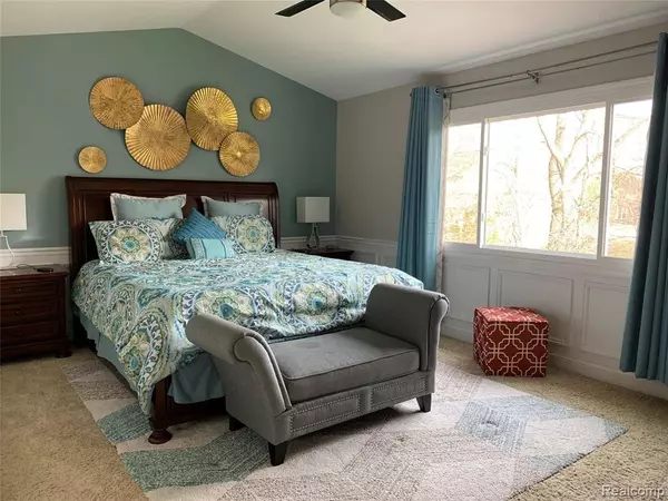 Novi, MI 48377,42605 WIMBLETON Way