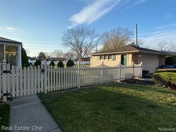 Riverview, MI 48193,14706 GEORGIA Avenue