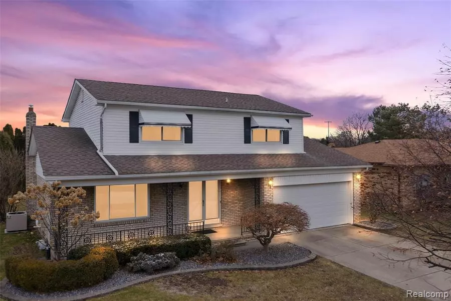39046 Salem, Clinton Twp, MI 48038