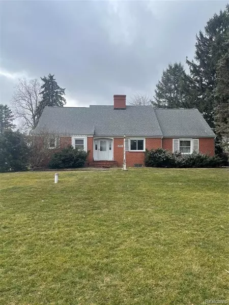 7811 S Reinhardt S Road, Monroe, MI 48162