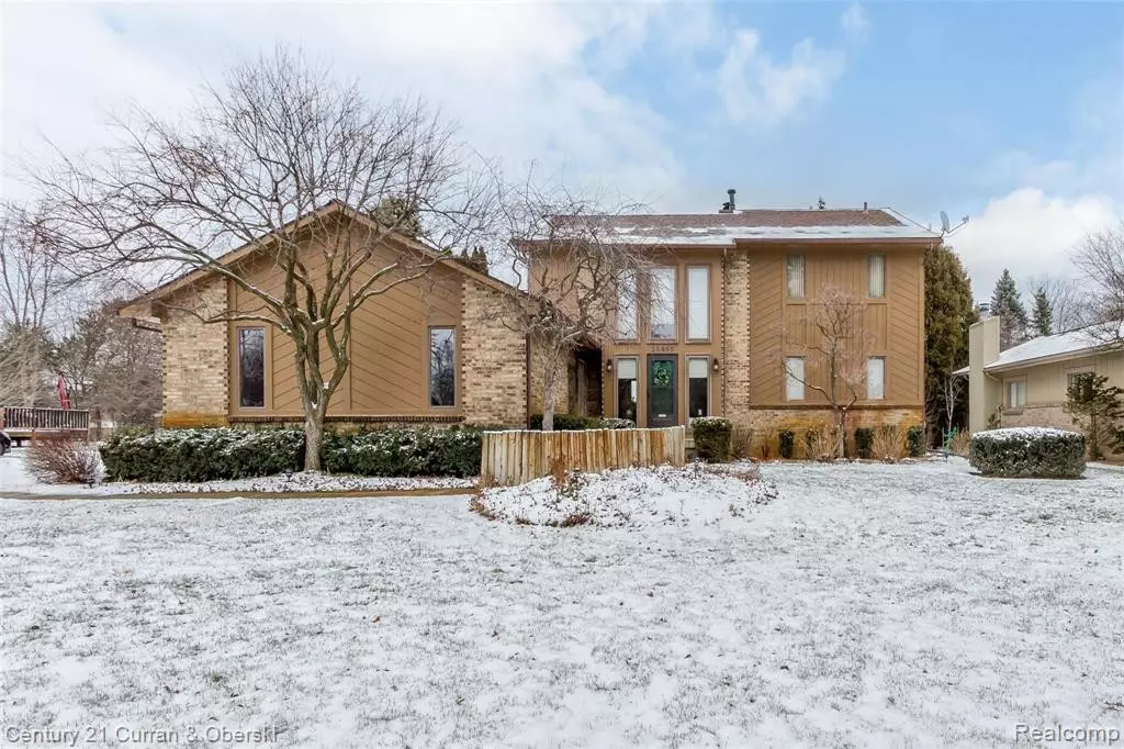 Novi, MI,25450 WIXOM RD