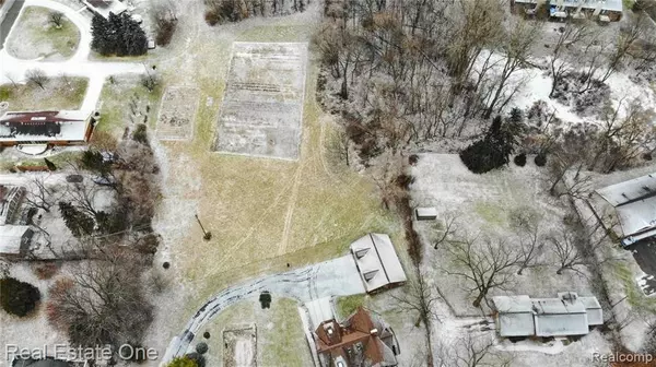 Whitmore Lake, MI 48189,260 E SHORE Drive