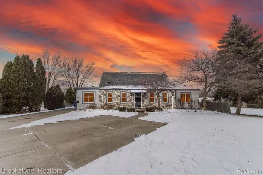 11167 ENGLEMAN Road, Warren, MI 48089