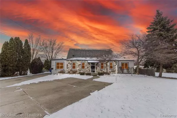 11167 ENGLEMAN Road, Warren, MI 48089