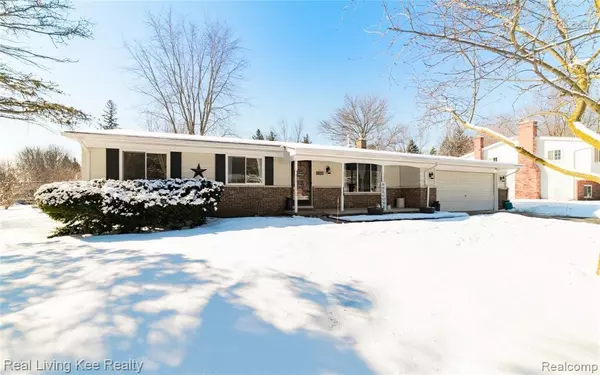 3655 ESTATE Drive, Oxford, MI 48371