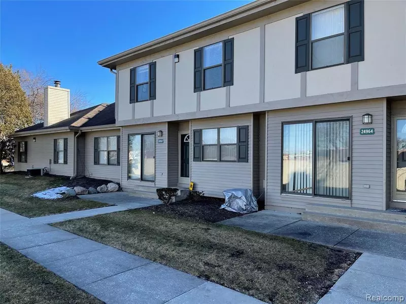 24952 AUBURN Lane, Southfield, MI 48033
