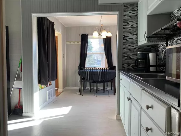 Riverview, MI 48193,17164 BRINSON Street