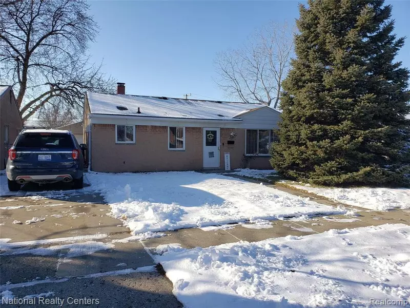 8265 FLAMINGO Street, Westland, MI