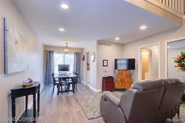 Royal Oak, MI 48073,5025 CROOKS RD APT 47