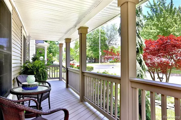 Northville, MI 48167,637 NOVI Street