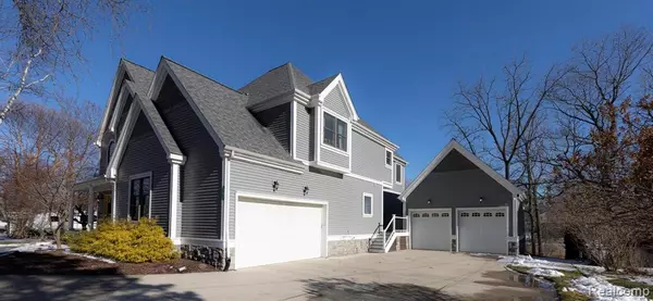 Grosse Ile, MI 48138,22025 THOROFARE