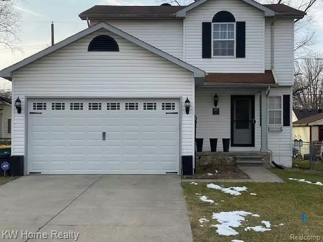 21651 ROOSEVELT Avenue, Farmington Hills, MI 48336