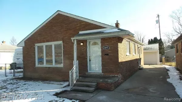 4697 PELHAM Street, Dearborn Heights, MI 48125