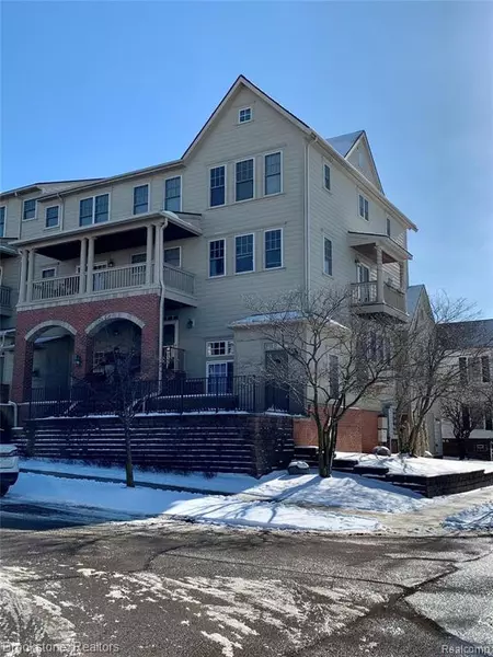 3910 FORESTER BLVD, Auburn Hills, MI 48326
