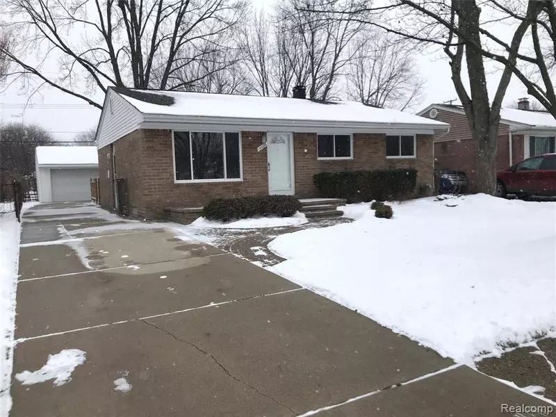 15096 ARCOLA Street, Livonia, MI 48154