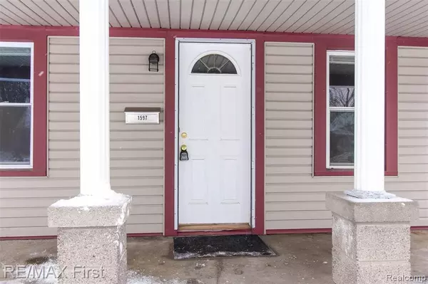 Ferndale, MI 48220,1597 W SARATOGA Street