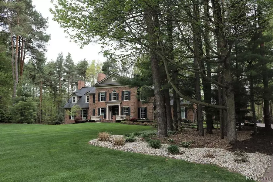 1280 PINE Drive, Ortonville, MI 48462