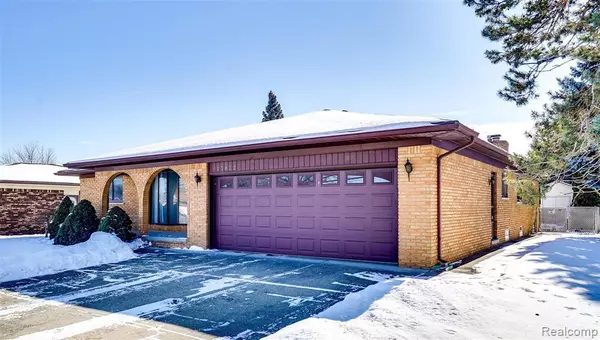 Sterling Heights, MI 48312,13832 HARBOUR Court