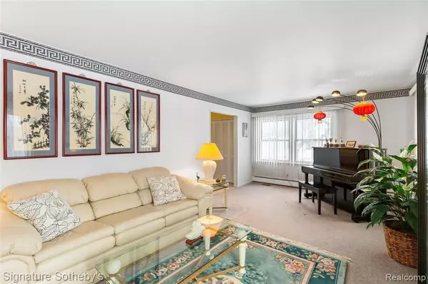 West Bloomfield, MI,7342 EDINBOROUGH Drive