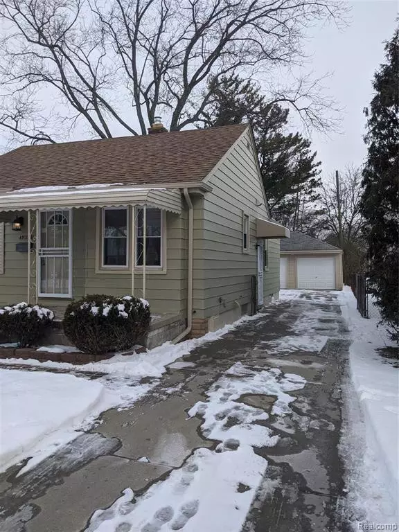 Harper Woods, MI 48225,19381 Woodside Street