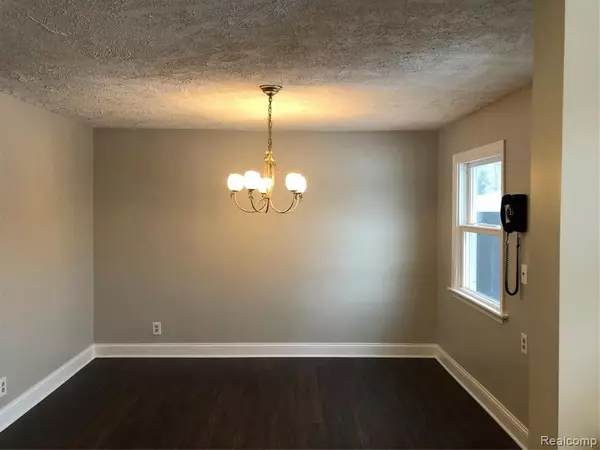 Grand Blanc, MI 48439,4388 HOWE Road