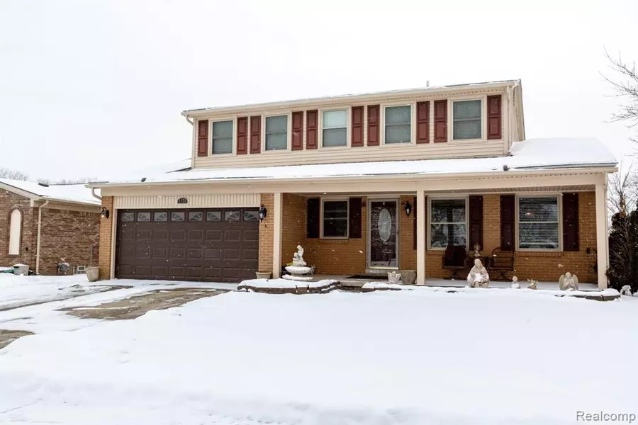 4274 DICKSON Drive, Sterling Heights, MI 48310