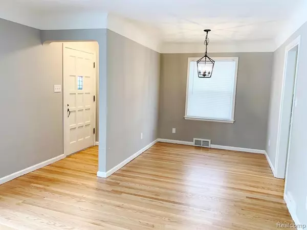 Oak Park, MI 48237,12950 ROSEMARY Boulevard